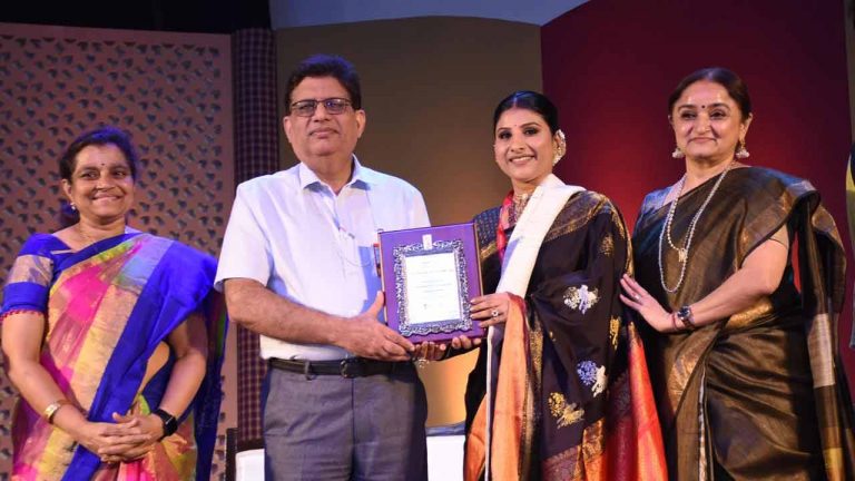 Mangli: సింగర్ మంగ్లీకి అరుదైన గౌరవం