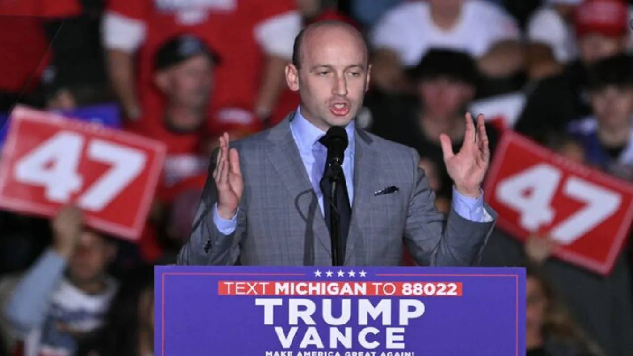 Stephen Miller: ట్రంప్ మిల్లర్ ఎంపికలో భారతీయ టెక్కీలకు, H-1B వీసా కోరేవారికి ఇబ్బందే..