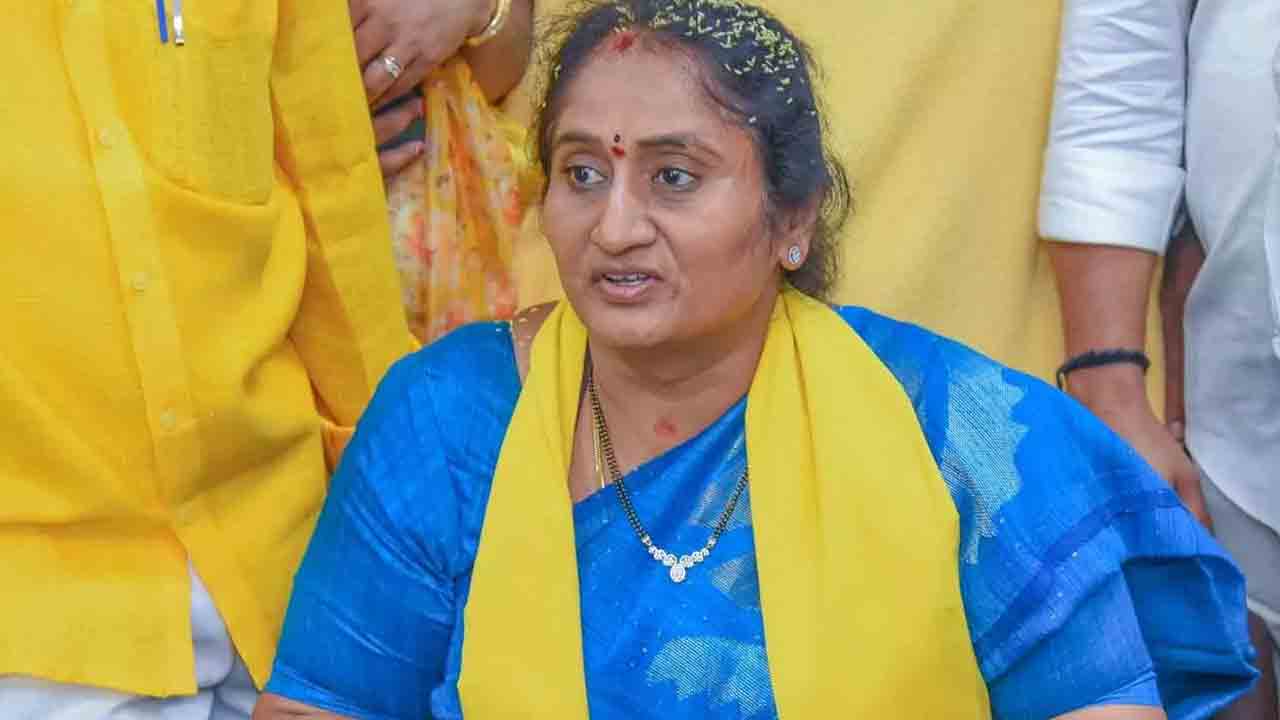 Minister Savitha: త్వరలో 16 వేల ఉద్యోగాలకు నోటిఫికేషన్ విడుదల చేస్తాం..