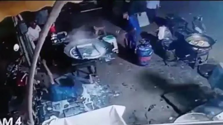 Viral Video: మద్యం మత్తులో మరుగుతున్న పాలు మీదపడి వ్యక్తి మృతి (వీడియో)