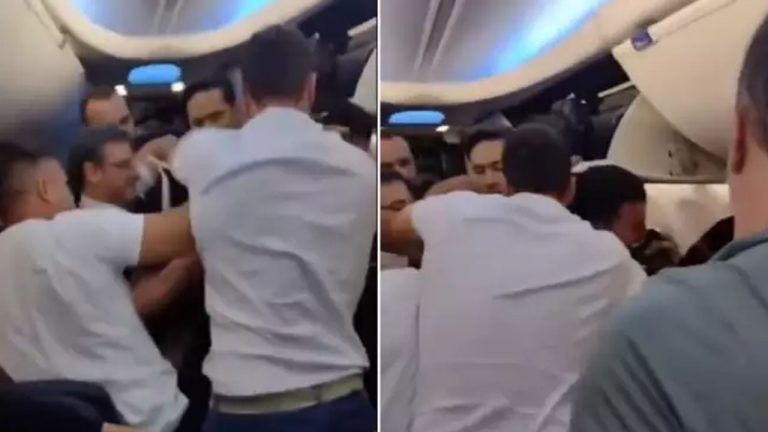 Central America: గాల్లో ఉన్న విమానం డోర్ తెరిచేందుకు యత్నించిన వ్యక్తి.. ఏం జరిగిందంటే? (వీడియో)