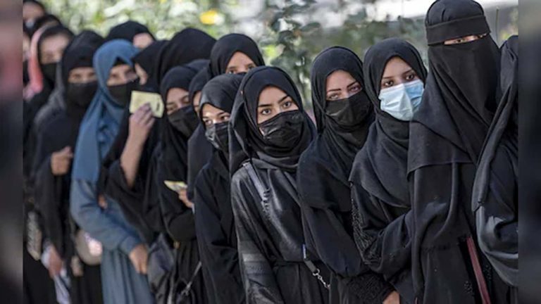 Afghanistan: మహిళలకు వైద్య విద్యను నిషేధించిన తాలిబాన్..! తప్పుపట్టిన క్రికెటర్లు