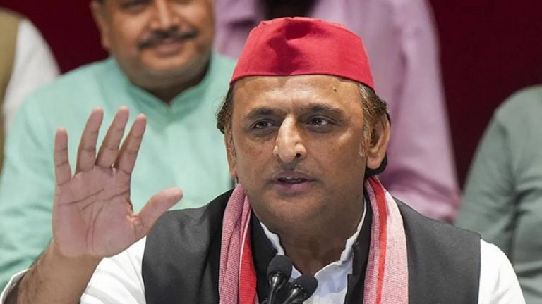 Akhilesh Yadav: ఔరంగజేబు సమాధిపై వివాదం.. అఖిలేష్ యాదవ్ రియాక్షన్ ఇదే..