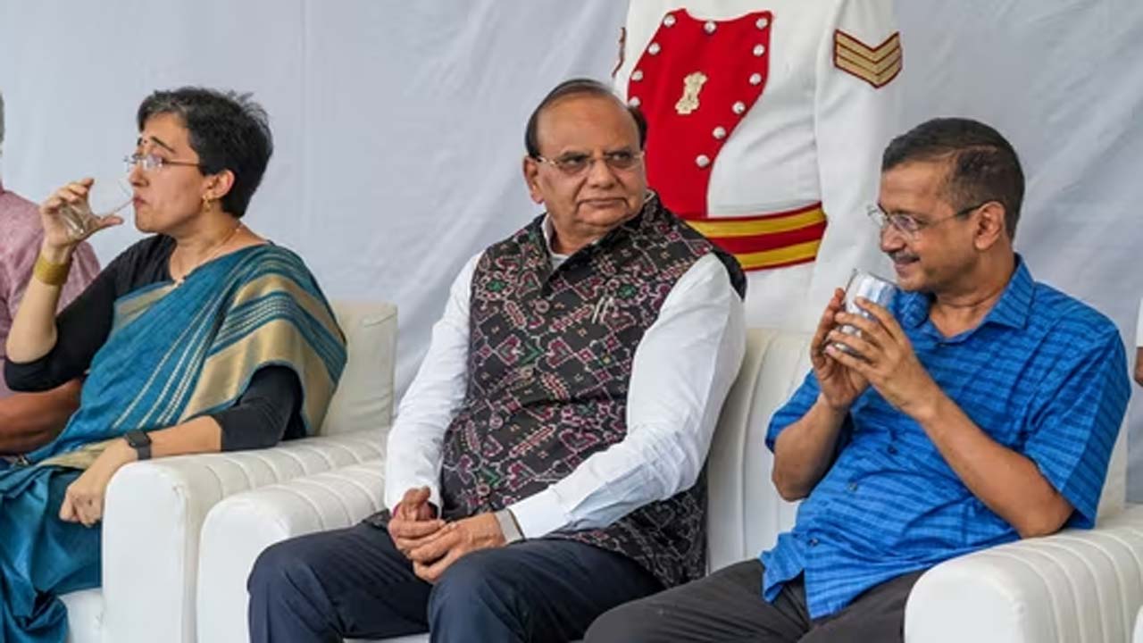 Kejriwal Vs LG: అతిషిని తాత్కాలిక సీఎం అనడంపై వీకే.సక్సేనా అభ్యంతరం.. సీఎంకు లేఖ