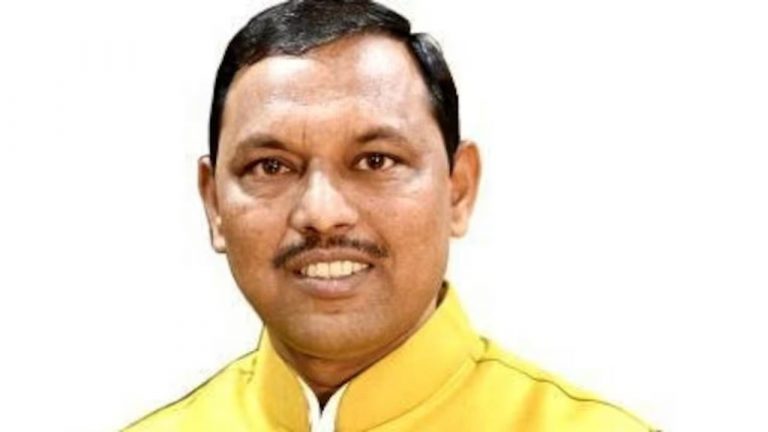 BJP MLA: సామాన్యుడి భూమి లాక్కున్న బీజేపీ ఎమ్మెల్యే.. సోదరులతో కలిసి బాధితుడి భార్యపై గ్యాంగ్‌ రేప్