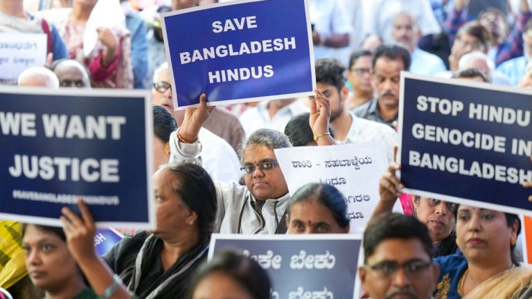 Bangladesh: హిందువులపై జరుగుతున్న దాడిలను ఖండించిన ముస్లిం నేతలు.. యూనస్‌కు లేఖ