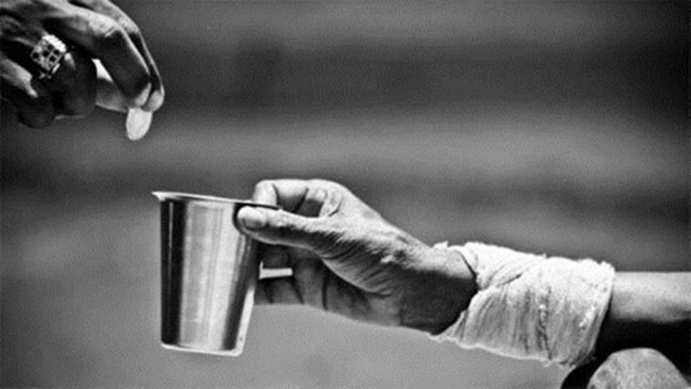 Beggars: ఇక బిచ్చగాళ్లకు డబ్బులు ఇస్తే కేసులు..