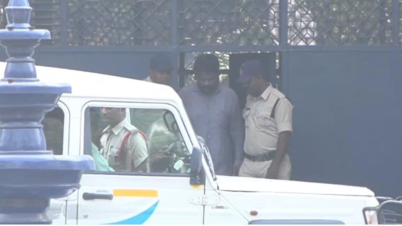 Borugadda Anil : మూడు రోజుల పోలీస్ కస్టడీకి బోరుగడ్డ అనిల్‌