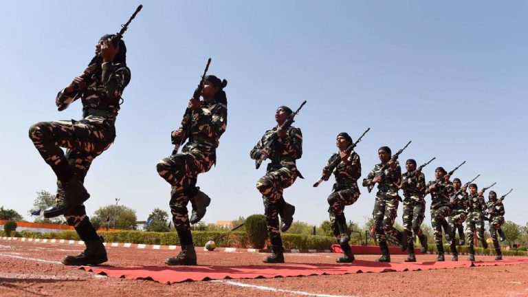 CAPF: పారామిలిటరీలో పెరిగిన ఆత్మహత్యలు, 100 రోజుల లీవ్ పాలసీతో ఉపశమనం: హోం మినిస్ట్రీ..