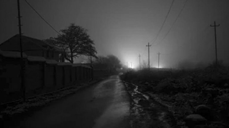 Tirupati: అర్ధరాత్రుల్లో మహిళ వింత అరుపులు.. భయంతో పరుగులు పెట్టిన యువకులు