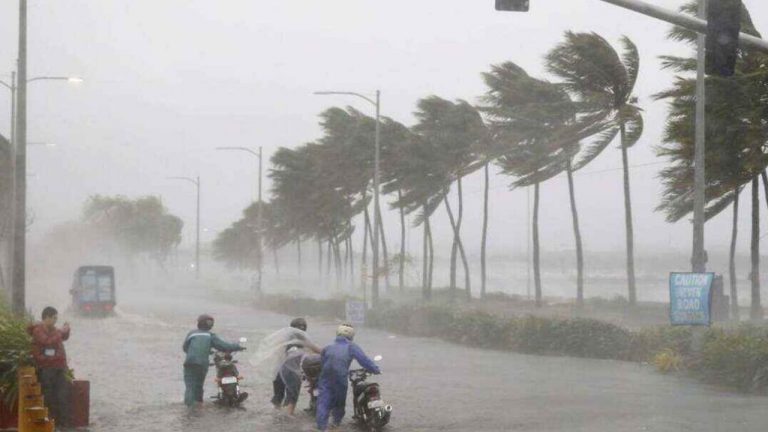 Fengal Cyclone: ‘ఫెంగ‌ల్’ తుపాన్ ప్రభావం.. నెల్లూరు జిల్లాలో భారీ వర్షాలు!