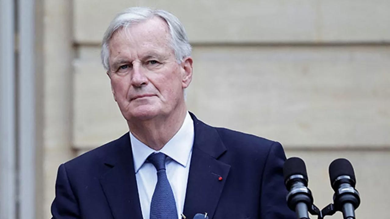 France: అవిశ్వాస తీర్మానంలో ఓడిన ప్రధాని.. ఫ్రాన్స్‌లో ముదిరిన రాజకీయ సంక్షోభం