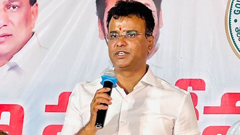 KP Vivekanand: మహిళా మంత్రితో కేటీఆర్ పై వ్యక్తిగత ఆరోపణలు చేయించారు..