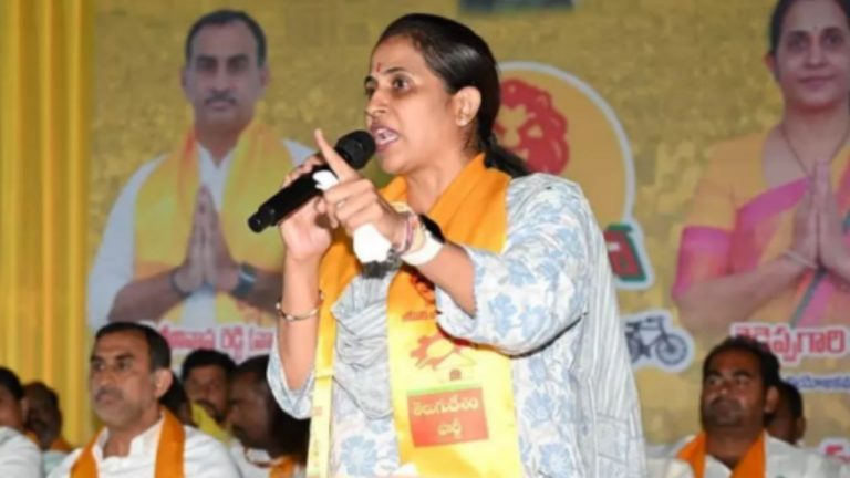 Kadapa Municipal Corporation: మేయర్ పక్కనే కుర్చీ వేయాలి.. ఎమ్మెల్యే మాధవీ రెడ్డి డిమాండ్!