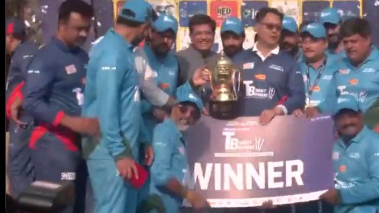 MPs Cricket Match: రాజ్యసభ ఛైర్మన్ XI, లోక్‌సభ స్పీకర్ XI మధ్య మ్యాచ్.. సెంచరీతో రెచ్చిపోయిన అనురాగ్ ఠాకూర్