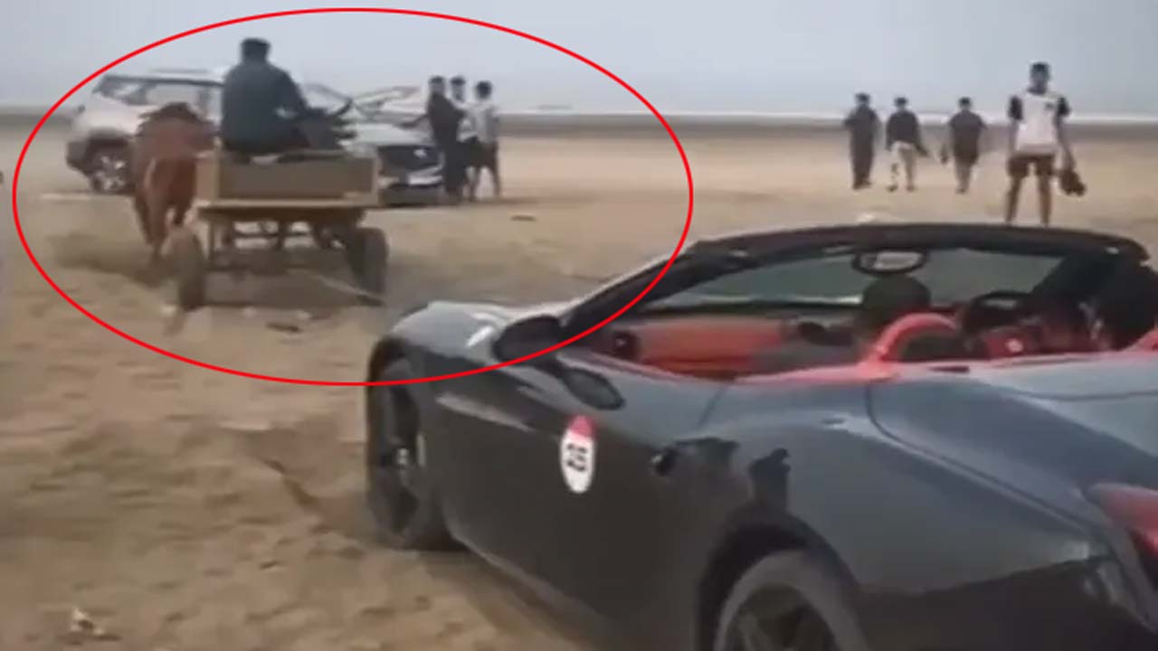 Beach Riding: బీచ్‌లో కూరుకుపోయిన కారు.. ఎడ్లబండి సాయంతో ఒడ్డుకు.. వీడియో వైరల్