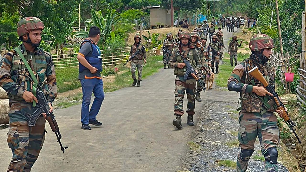 Manipur Violence: మణిపూర్‌లో మళ్లీ చెలరేగిన హింస.. వేర్వేరు ఘటనల్లో ముగ్గురు మృతి