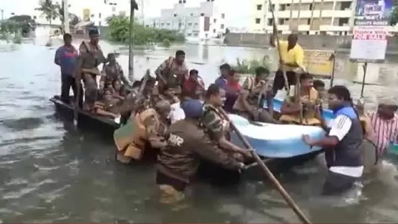 Rain Alert : పుదుచ్చేరిలో 47 సెంటీమీటర్ల వర్షం.. ఇళ్లలోకి వరద.. భారీ నష్టం.. ఆర్మీ పిలుపు
