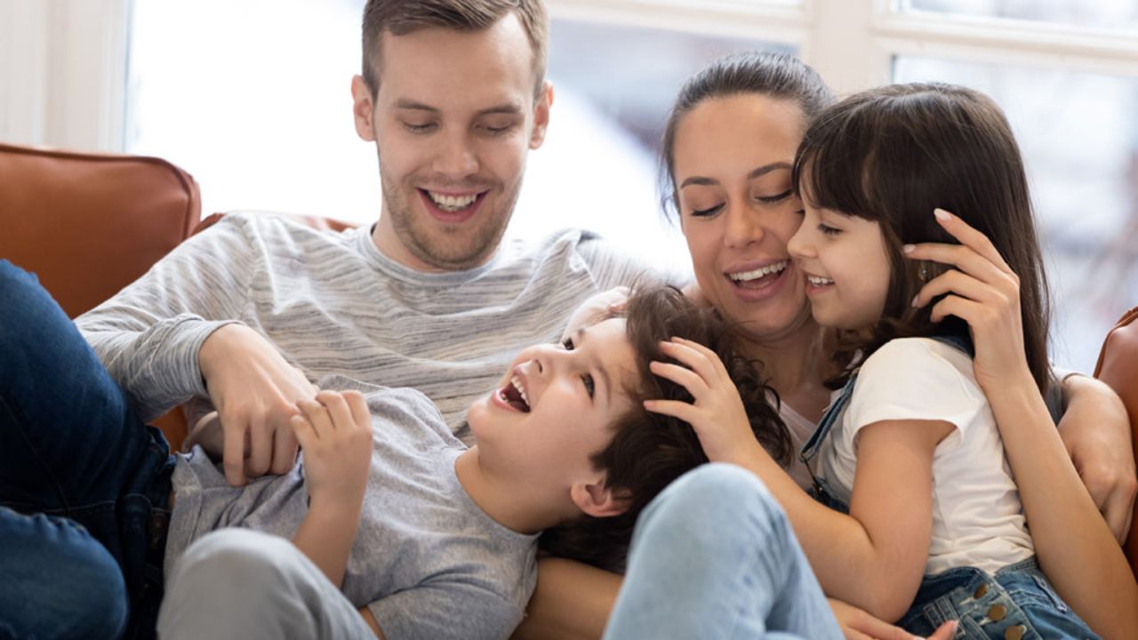 Parenting Tips: పిల్లలతో ఇలా ఉంటే చిన్నప్పటి నుండే సక్రమ మార్గంలో పయనిస్తారు