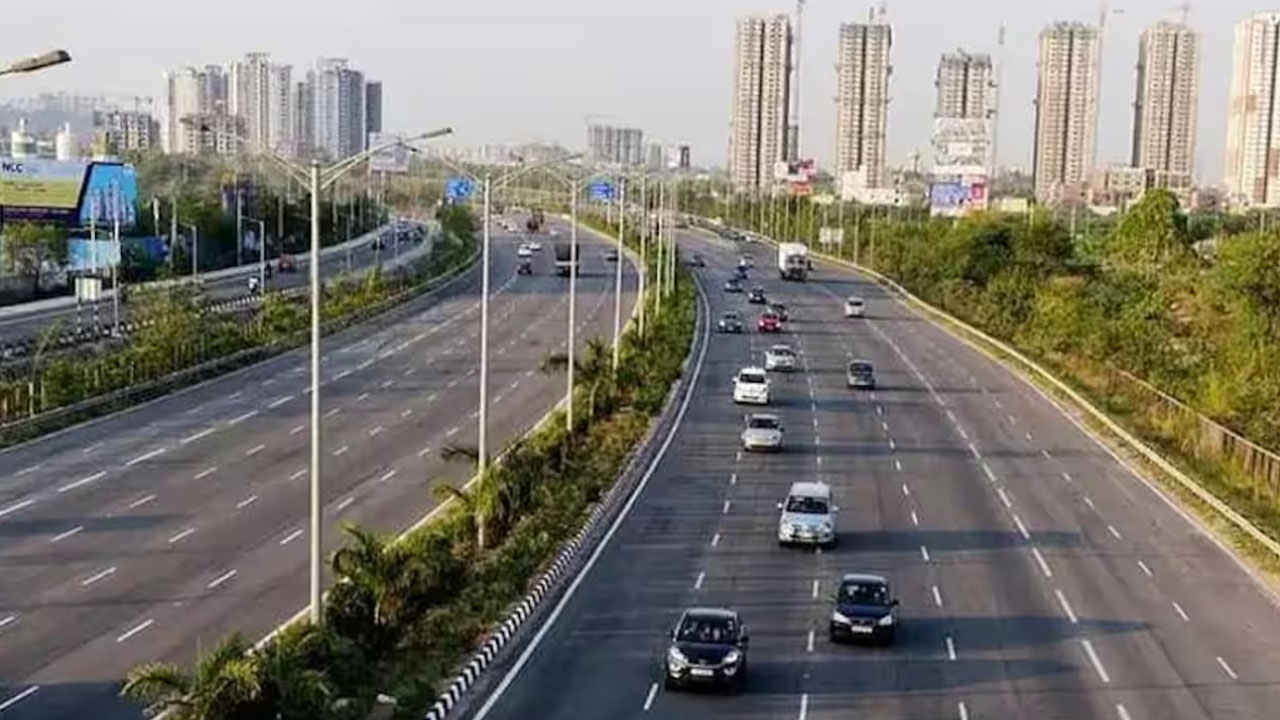 RRR: రీజినల్ రింగ్ రోడ్డు నిర్మాణంలో పురోగతి.. టెండర్స్ పిలిచిన కేంద్రం