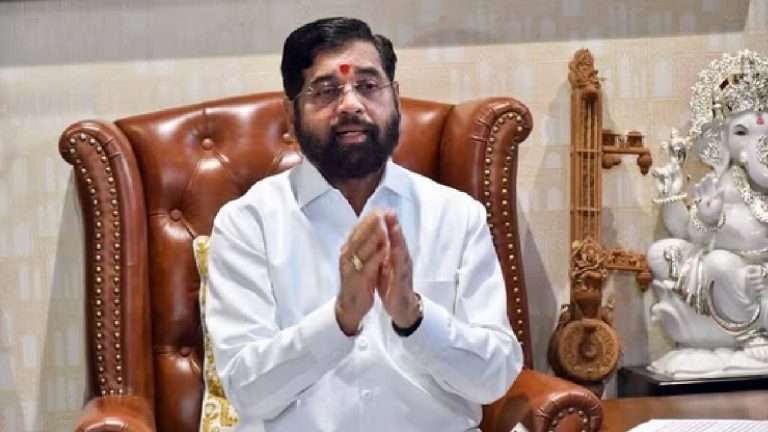 Eknath Shinde: మహారాష్ట్ర సీఎం అభ్యర్థిని రేపు నిర్ణయిస్తారు.. షిండే కీలక వ్యాఖ్యలు..