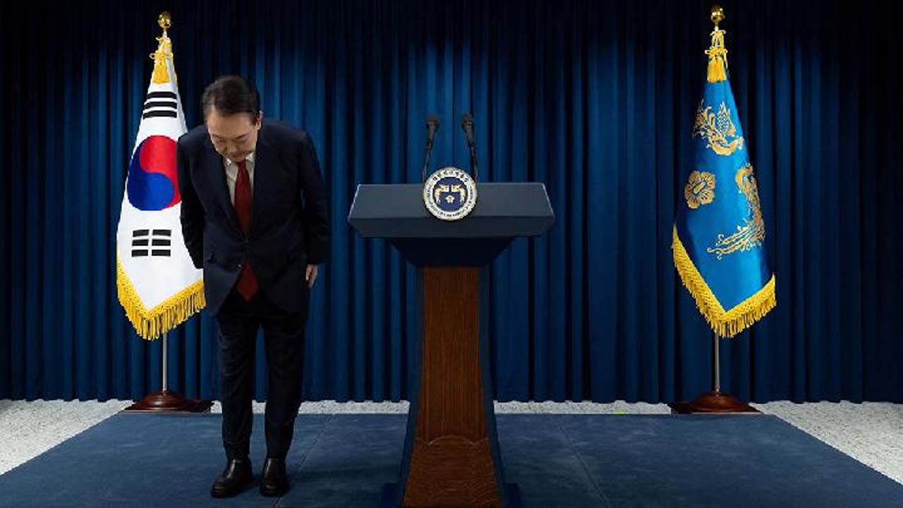 South Korea: దక్షిణ కొరియా అధ్యక్షుడి కార్యాలయంపై దాడి..