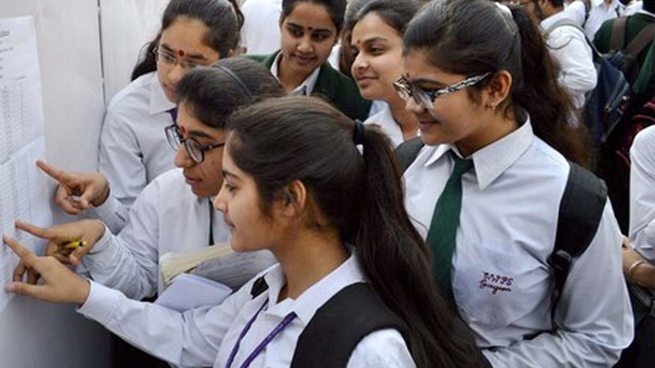 Delhi: విద్యార్థులకు షాక్.. నో డిటెన్షన్‌ విధానాన్ని రద్దు చేసిన కేంద్రం