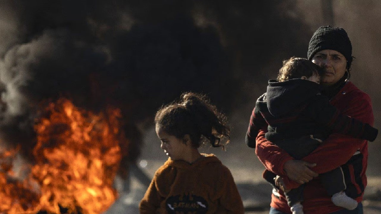 Syria: సిరియాలో మారణహోమం!.. అక్కడి నుంచి వచ్చేయాలని భారతీయులకు  కేంద్రం అడ్వైజరీ