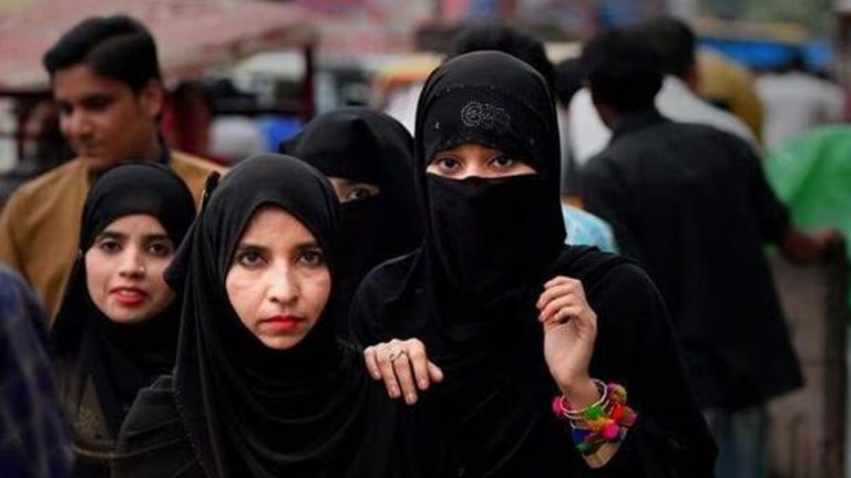 Triple Talaq: భార్య ఒంటరిగా వాకింగ్‌కు వెళ్తుందని ట్రిపుల్ తలాక్ చెప్పిన భర్త..
