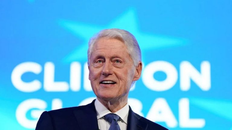 Bill Clinton: అస్వస్థతకు గురైన అమెరికా మాజీ అధ్యక్షుడు బిల్‌ క్లింటన్‌..