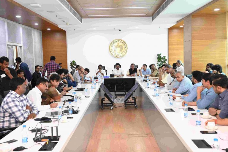 CM Revanth Reddy: కలెక్టర్లతో ముఖ్యమంత్రి రేవంత్ రెడ్డి సమావేశం..