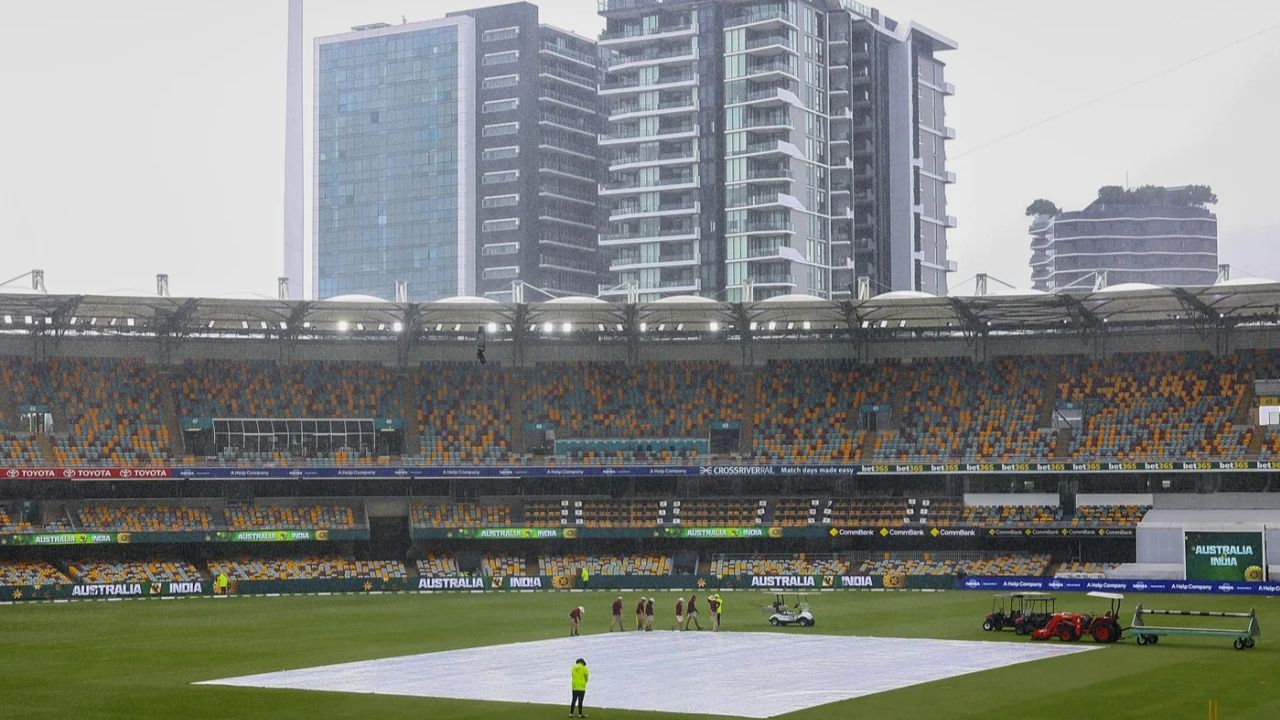 IND vs AUS: హమ్మయ్య మరోసారి వర్షం.. డ్రా దిశగా మూడో టెస్టు