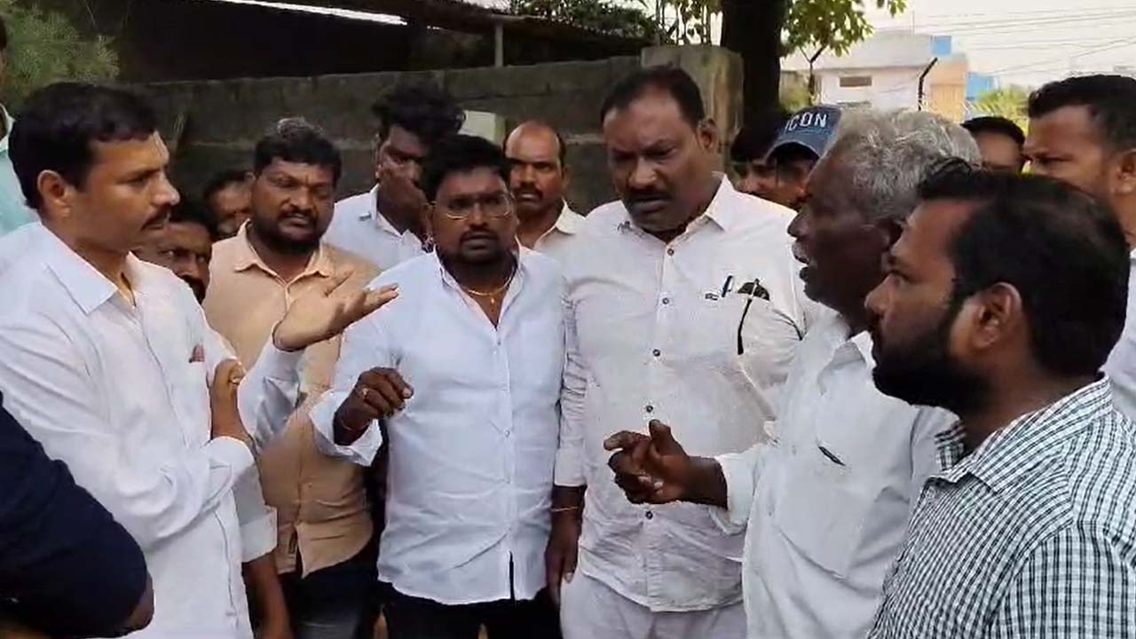 Minor Girls Missing: జగిత్యాలలో మైనర్ బాలిక మిస్సింగ్‌ .. 24 గంటలు అయినా దొరకని ఆచూకీ