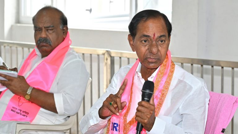 KCR : రాష్ట్ర ప్రభుత్వం అన్ని రంగాల్లో వైఫల్యం చెందింది