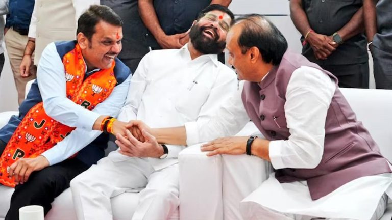 Maharashtra Cabinet: మహారాష్ట్ర కేబినెట్ విస్తరణపై కొనసాగుతున్న ఉత్కంఠ.. ఢిల్లీకి మహాయుతి నేతలు!