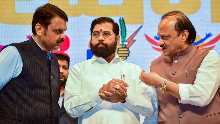 Maharashtra: డిప్యూటీ సీఎం పదవికి అంగీకరించిన షిండే.. ఎల్లుండి సీఎంగా ఫడ్నవీస్ ప్రమాణస్వీకారం..!