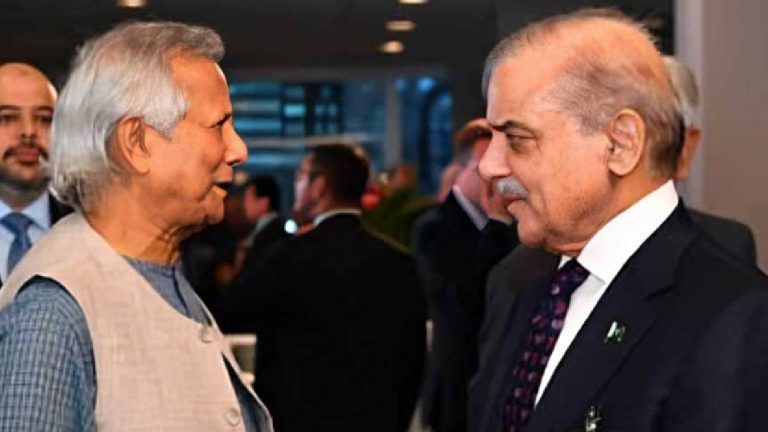 Bangladesh: పాకిస్తాన్‌ కోసం బంగ్లాదేశ్ కీలక నిర్ణయం.. భారత్‌కి సెక్యూరిటీ సమస్య..