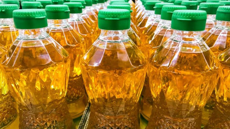Palm Oil: పామ్ ఆయిల్ వాడుతున్నారా..? ఈ విషయం తెలిస్తే అస్సలు వాడరు