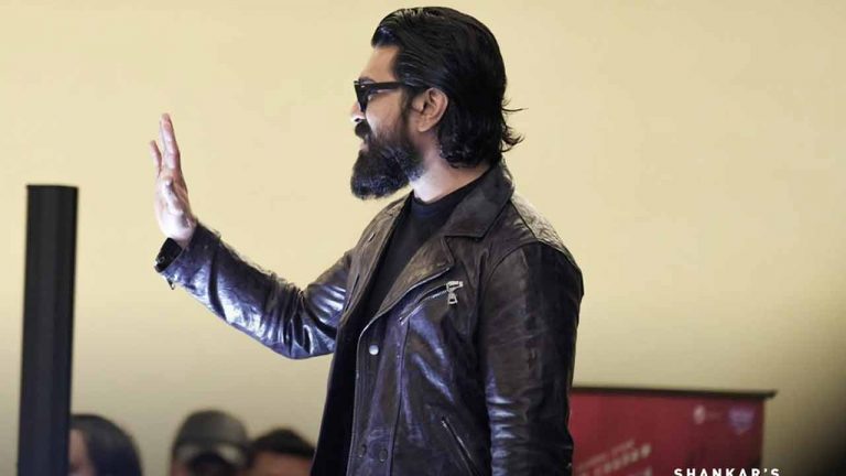 Ram Charan : వామ్మో శంకర్.. జుట్టు ఇంచు తగ్గితే, అలా చూసి ఇలా పట్టేశాడు!