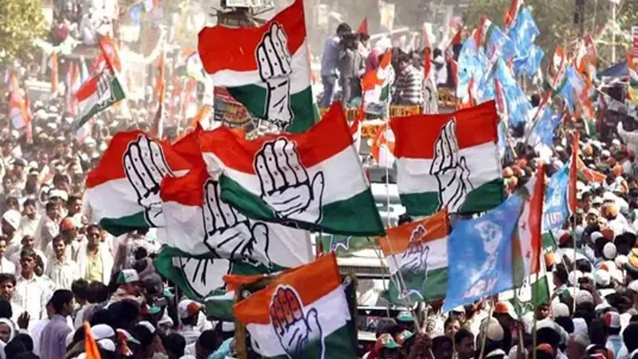 TG Congress Protest: నేడు ట్యాంక్‌బండ్‌ వద్ద కాంగ్రెస్ నిరసనలు.. కలెక్టరేట్ వరకు పాదయాత్ర..