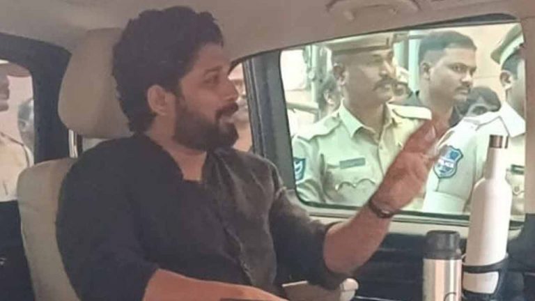 Allu Arjun: ఆరేళ్ళ తరువాత లుక్ మార్చిన అల్లు అర్జున్?