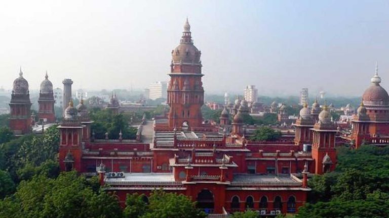 Anna University Case: లైంగిక వేధింపుల కేసుని రాజకీయం చేస్తున్నారు.. హైకోర్ట్ ఫైర్..