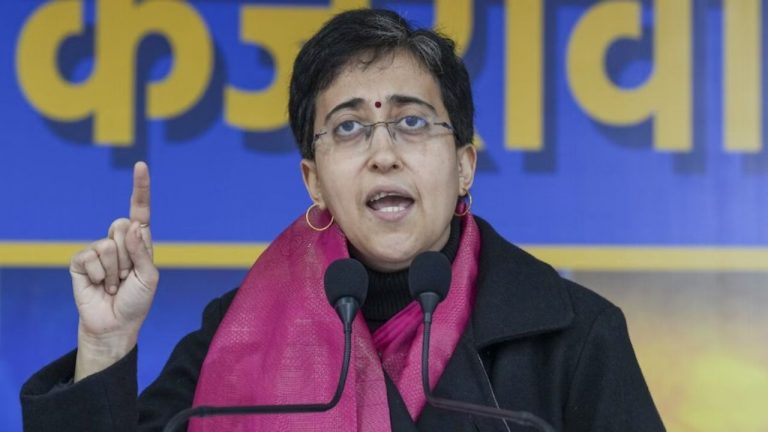 CM Atishi: ఎన్నికల ప్రచారం కోసం క్రౌడ్ ఫండింగ్ ఇవ్వాలన్న ముఖ్యమంత్రి అతిషి