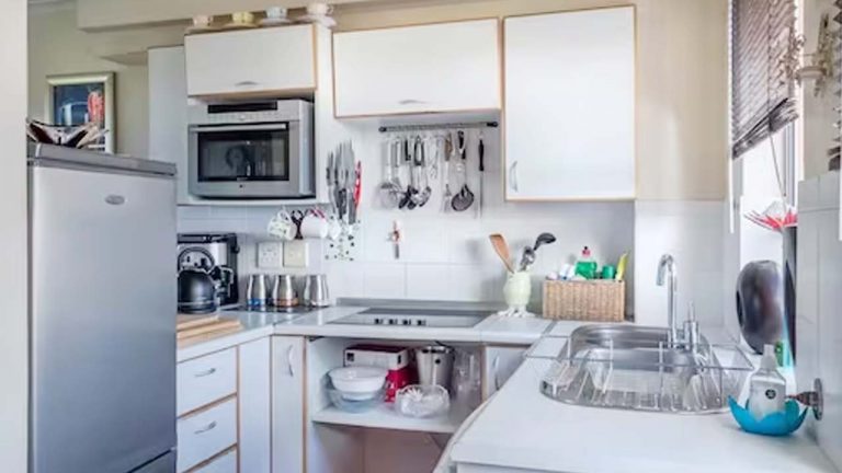 Cancer: వంటింట్లో వాడే ఈ వస్తువులు క్యాన్సర్ కు కారణమవుతున్నాయా?.. ఇది తెలుసుకోండి!