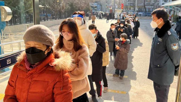 HMPV Virus:  చైనాలో కరోనా లాంటి పరిస్థితులు.. సాధారణ ఇన్ఫెక్షన్స్ అంటున్న డ్రాగన్..