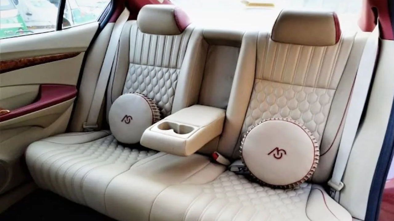 Car Discount: 26కి.మీ మైలేజ్.. 6 ఎయిర్‌బ్యాగ్స్‌ కలిగిన ఈ కారుపై.. రూ.90వేలు డిస్కౌంట్