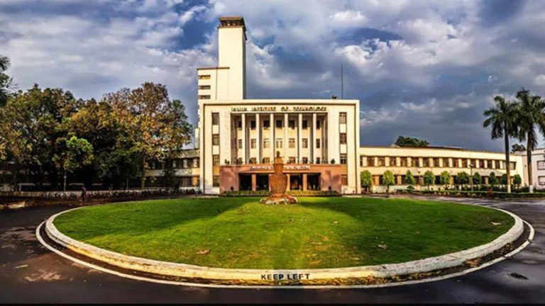 IIT-Kharagpur: ఐఐటీ ఖరగ్‌పూర్‌లో విషాదం.. హాస్టల్‌లో థర్డ్ ఇయర్ విద్యార్థి ఆత్మహత్య