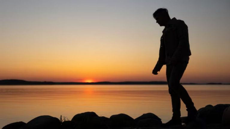 Introverts Day: ప్రతిదానికి మొహమాటపడిపోతున్నారా? వారిని ఏమంటారంటే..