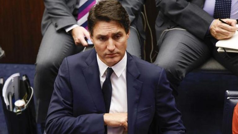 Justin Trudeau: కెనడాలో అంతర్గత తిరుగుబాటు.. రాజీనామా చేసే యోచనలో జస్టిన్ ట్రూడో..?