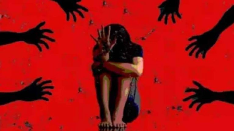 Kerala: కేరళలో దారుణం.. టీనేజర్‌పై 64 మంది లైంగిక వేధింపులు..